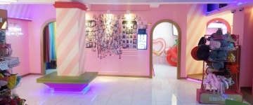 보안부터 해외진출까지…무인 사진관의 모든 것 [유통 비하인드] 