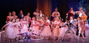 예매 1위 유니버설발레단의 호두까기인형 ··· 환상적인 어른의 세계