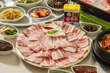 대학로 맛집 정화냉삼 적십자사 캠페인 동참 … 손님의 사랑 나누기 위해 [씀씀이가 바른식당]