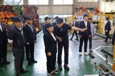 임이자 국회 기획재정위원장, 경북 자동차 부품기업 현장 간담회 진행