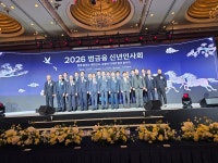이찬진, 금융 지배구조 날 선 비판…
