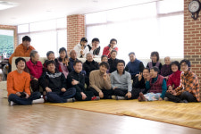 노인요양시설 찾아 장수사진 촬영