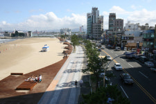 차례 지낸 후 동빈부두 한바퀴 어때요?