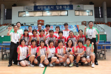 자원봉사자 덕에 탁구경기진행 술술