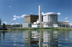 비장의 무기 앞세워 원전 중심국으로 우뚝