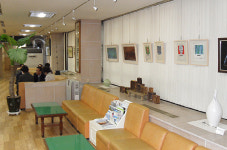 칠곡군청 민원실 호텔로비 부럽잖네