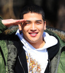 탤런트 유건, 미국 시민권 포기하고 현역 입대