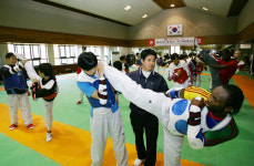 전세계 태권도인 계명대로 몰린다