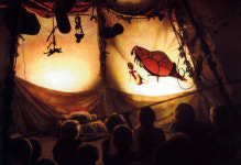 인형극 보며 온 가족 동심의 세계로