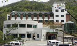 한밤마을·삼존석굴 돌며 쌓인 피로 온천욕으로 풀어볼까