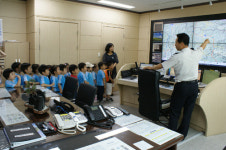 군위어린이집 원생 100여명, 군위경찰서 견학