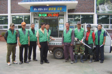 포항 송라면 새마을협, 방역소독 실시