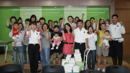 청도경찰서, 다문화가족센터에 운전면허 책자 전달