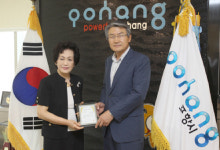 포항 온누리 신생약국 한정자 약사, 장학금 기탁