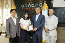 포항중앙여자고등학교, 장학기금 기탁
