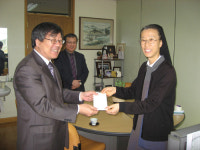 구미교육지원청 교육장, 복지시설에 성금 전달