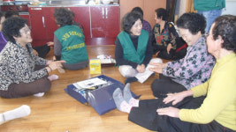포항 남구청 수지침 자원봉사팀, 경로당 봉사활동