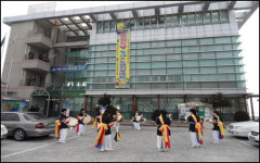 포항 두호동주민센터, 정월대보름맞이 윷놀이대회 열어