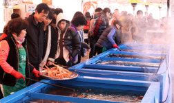 구룡포수산물잔치 성황 포항대게 맛에 추위도 잊었어요