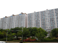 포항시 주택가 현충일 조기 게양 사라졌다