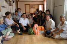 포항 용흥동 바르게살기위, 관내 경로당 위문
