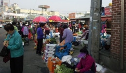 경산시 노점문제 해결도 하고 전통시장도 살리고