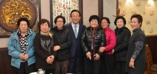 김관용 도지사, 청소용역 직원 격려