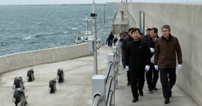 박승호 포항시장, 북방파제 친수시설 방문