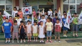 의성북부초, 전교생 가정마다 태극기 선물