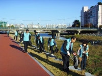 건보공단 경산청도지사, 1사 1천 결연 환경정화