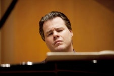 포항의 밤 수놓는 아름다운 선율