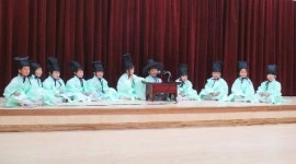 경산꽃재유치원, 옥색도포 입고 유건 갖춘 현대판 유생들