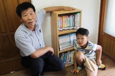 상주 화북초, 6개 가정에 폐기 예정 도서 기증
