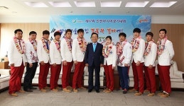 “웅도 경북 빛내준 여러분들이 영웅입니다”