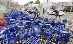 (영상) 포항 대잠동 희망대로, 맥주 500박스 우르르