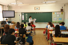 포항 오천초, 경북일보 하경미 기자 초청 강의
