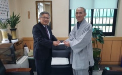 문경시 운암사, 점촌4동에 성금 전달