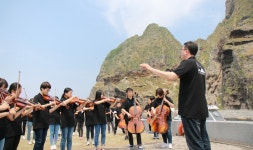 포항 구룡포 지역 “아동들의 연주 독도에 울려퍼지다”