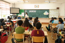 포항 오천초, 경북일보 하경미 기자 초청 강의