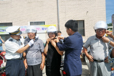 상주경찰서 함창파출소 이륜차 안전모 배부행사