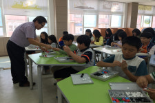 안철진 창원대 교수, 상주 사벌초서 과학교실 운영