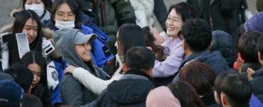 더욱 맘 졸인 포항지역 수능 해방