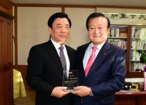 정해준 경북전문건설협회 운영위원장. 김천 일일 명예시장 위촉