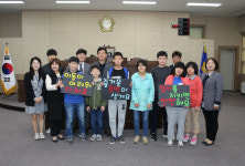 교실 밖 민주주의 체험…안동영명학교 학생들, 시의회 견학
