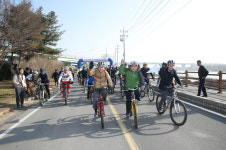 형산강따라 포항·경주 상생협력 자전거 500대 퍼레이드