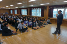 문경서중, 조재학 소장 초청 전교생 대상 생명존중 교육