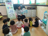 문경시 문희도서관, 찾아가는 창의력 쑥쑥 동화구연 인기