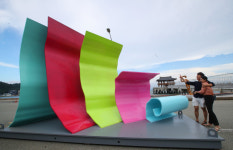 [포토] 꼼꼼히…2019 포항스틸아트페스티벌 작품준비 한창