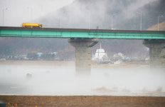 [포토] 그림 같은 물안개