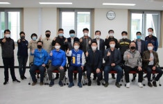 이용득 의원, 한국노총 구미지부 방문 김현권에 힘 모아달라